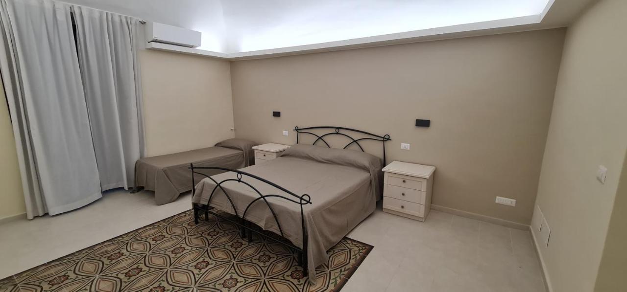 Sikeliafourrooms 卡塔尼亚 外观 照片